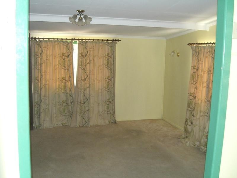 2 Nicholson Street, Banana QLD 4702