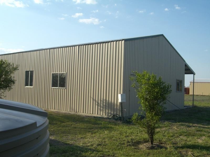 2 Nicholson Street, Banana QLD 4702