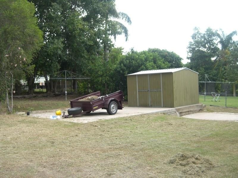 6 Nobbs Street, Moura QLD 4718