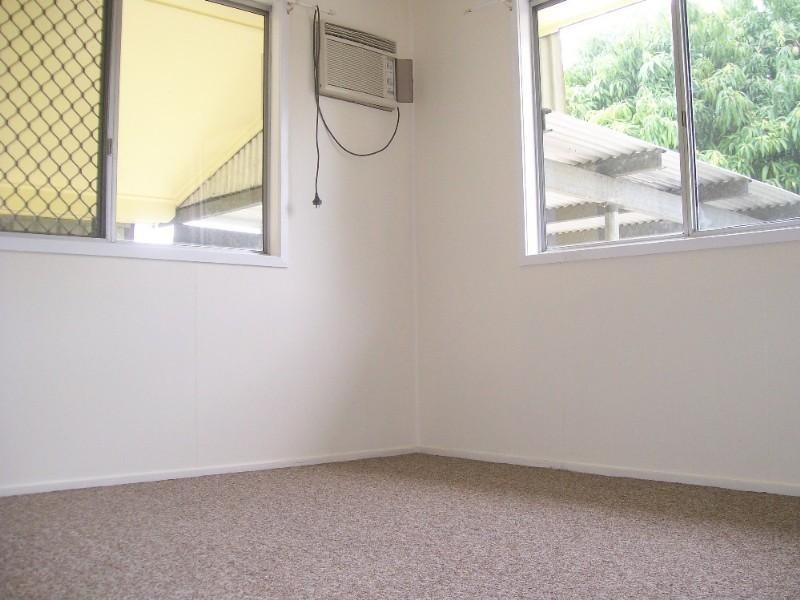 24 Stephenson Street, Moura QLD 4718