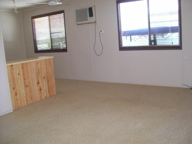 7 Hamilton Street, Moura QLD 4718