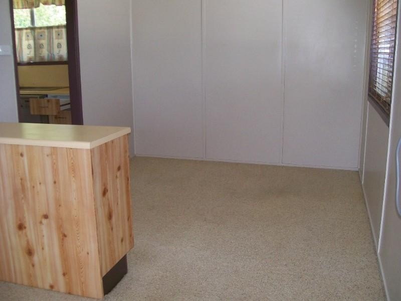 7 Hamilton Street, Moura QLD 4718