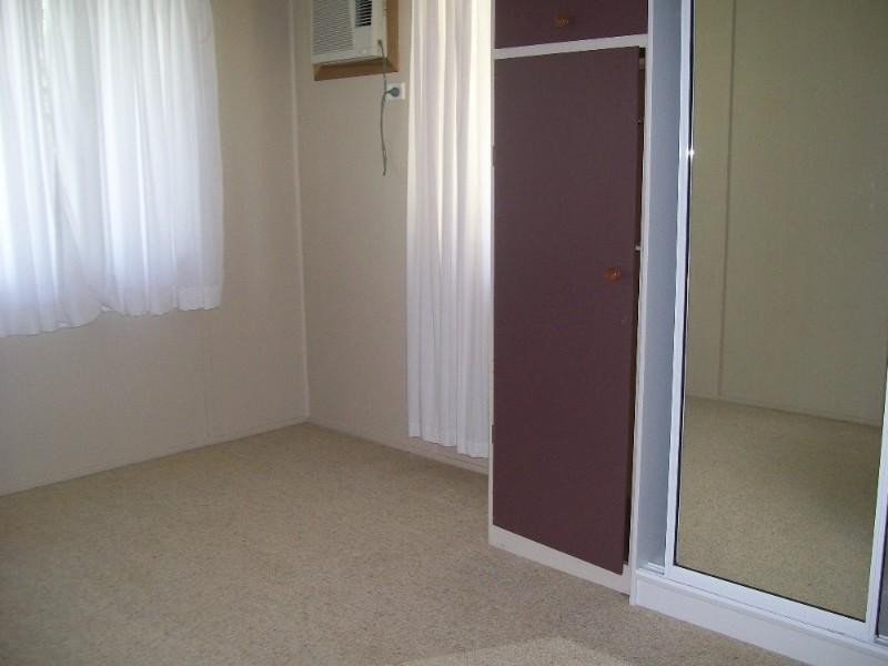 7 Hamilton Street, Moura QLD 4718