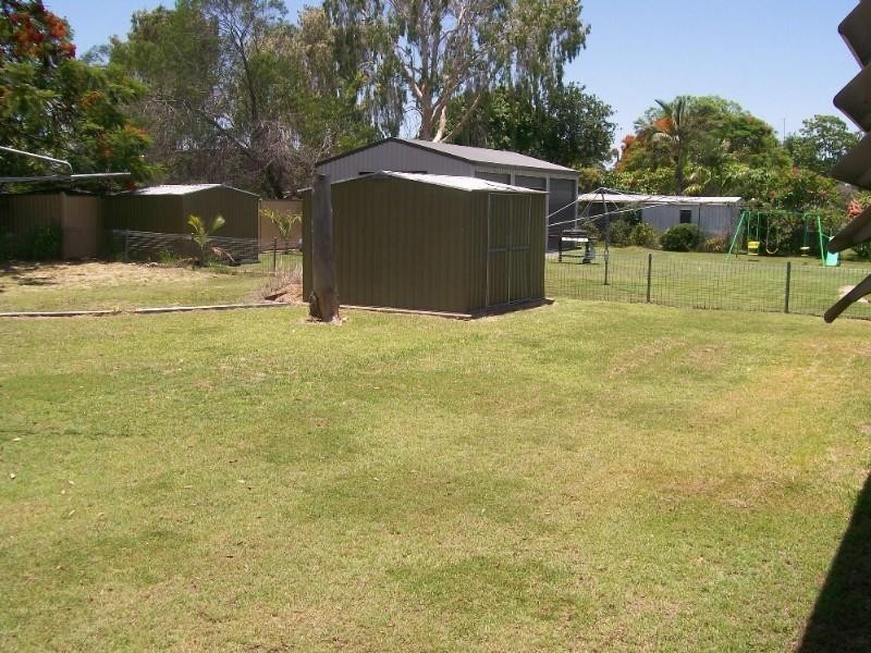 7 Hamilton Street, Moura QLD 4718