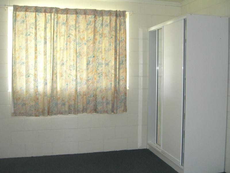 4/27 King Street, Moura QLD 4718