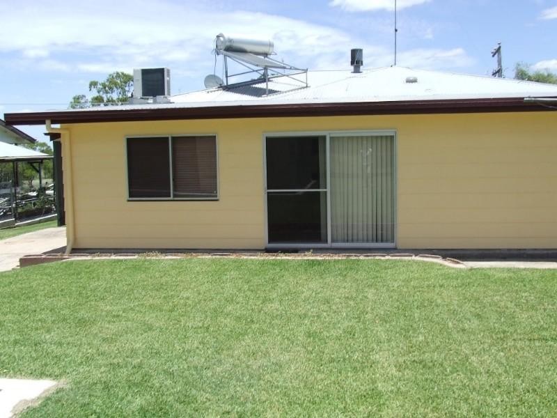 19 Becker Street, Moura QLD 4718
