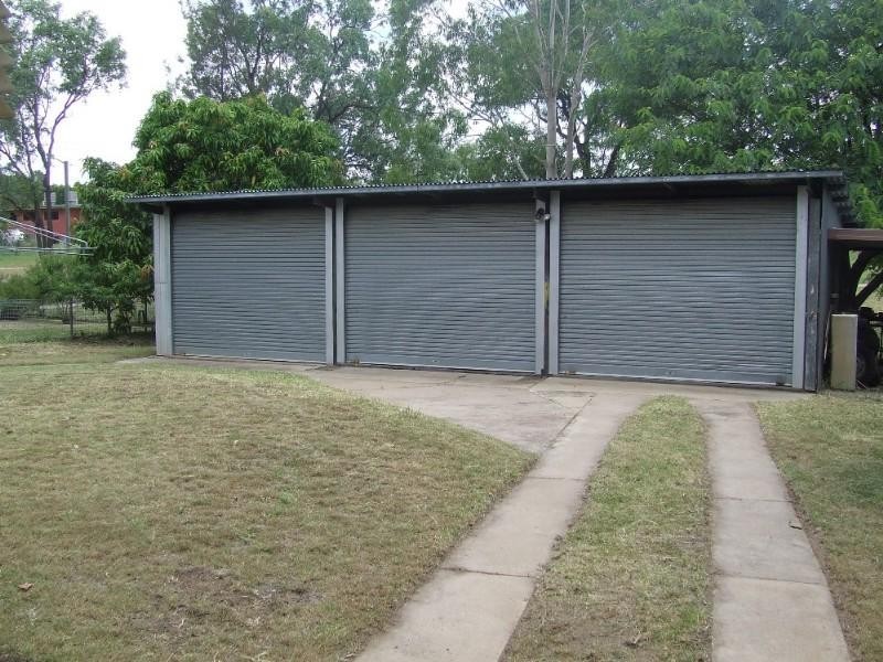 3 Shirley Street, Moura QLD 4718