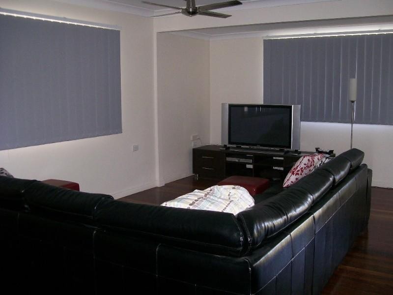 6 Hamilton Street, Moura QLD 4718