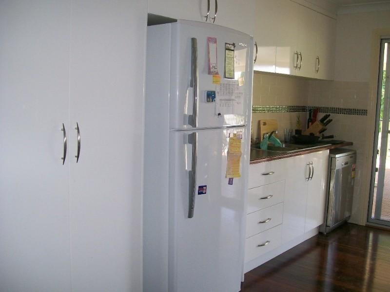 6 Hamilton Street, Moura QLD 4718