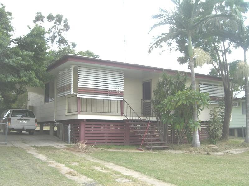 6 Nobbs Street, Moura QLD 4718