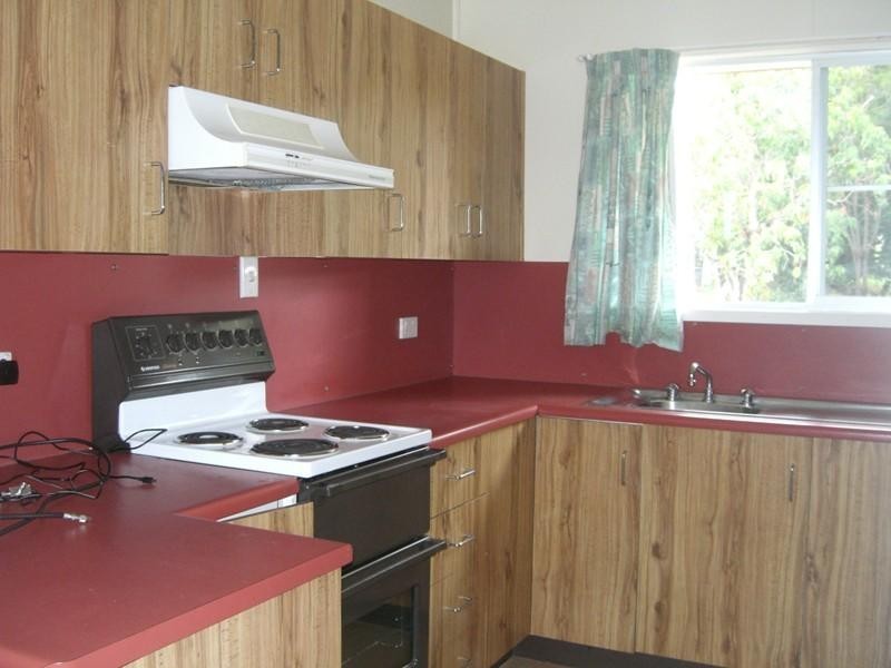 6 Nobbs Street, Moura QLD 4718