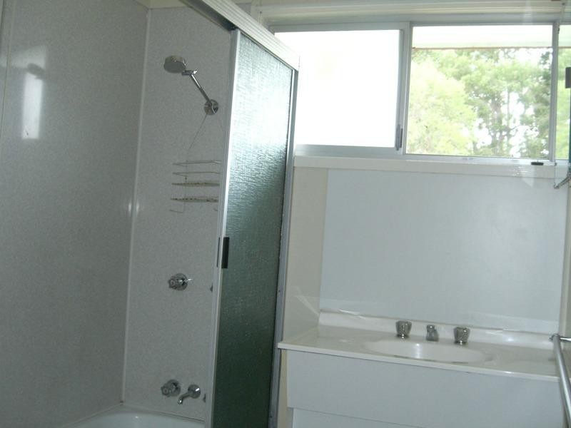 6 Nobbs Street, Moura QLD 4718