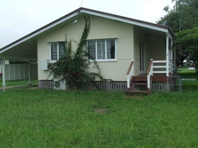 6 Knaggs Street, Moura QLD 4718