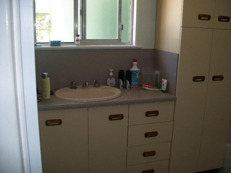 686 River Road, Moura QLD 4718