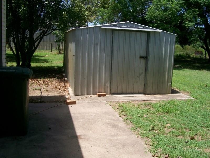 686 River Road, Moura QLD 4718