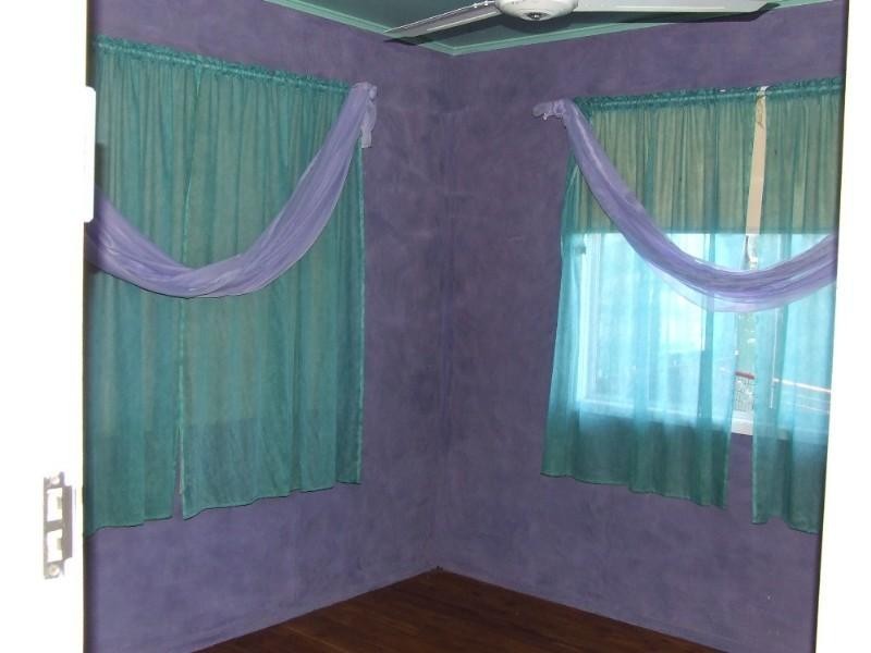 23 Becker Street, Moura QLD 4718