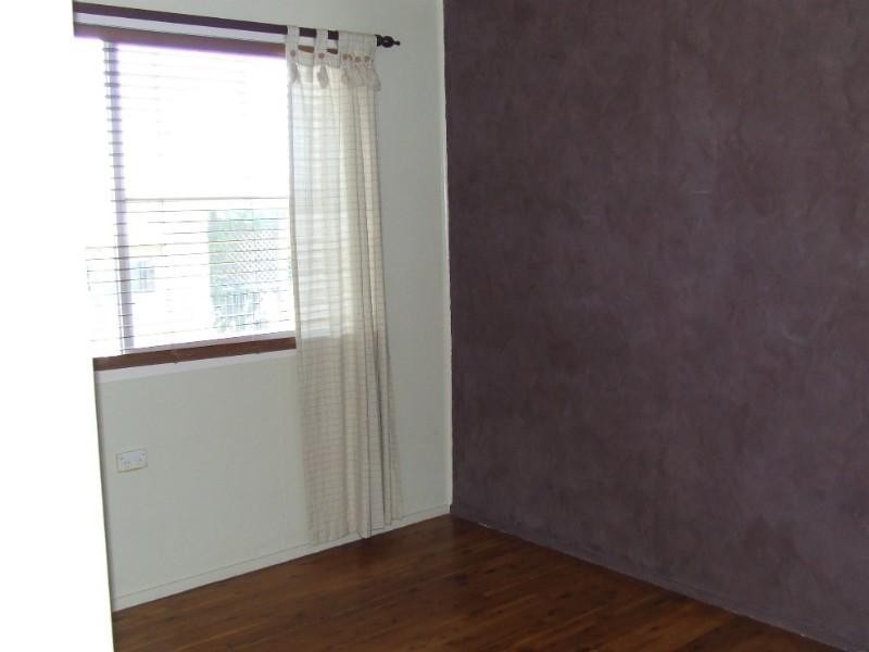 23 Becker Street, Moura QLD 4718