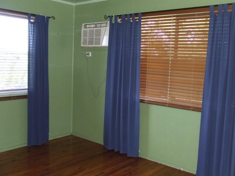 23 Becker Street, Moura QLD 4718