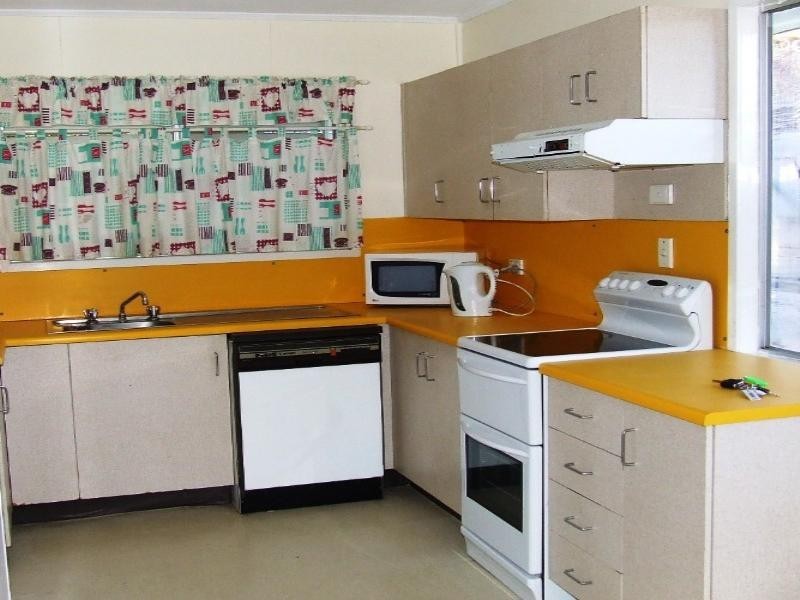 15 Mcdowell Street, Moura QLD 4718