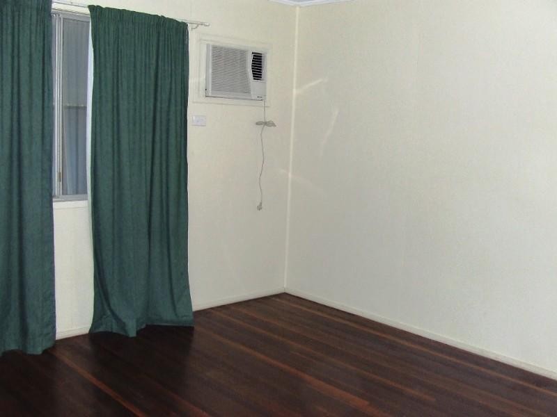 15 Mcdowell Street, Moura QLD 4718