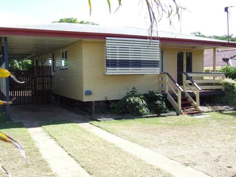 1 Nicklin Street, Moura QLD 4718