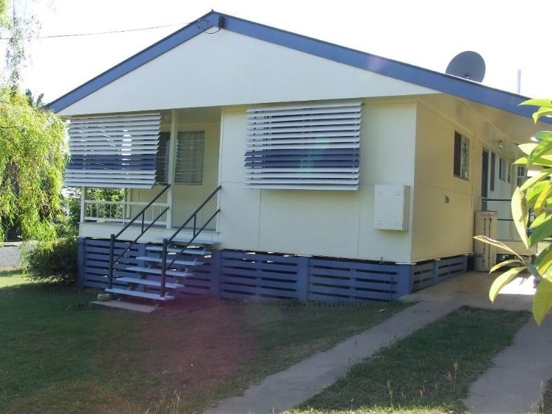 5 Becker Street, Moura QLD 4718