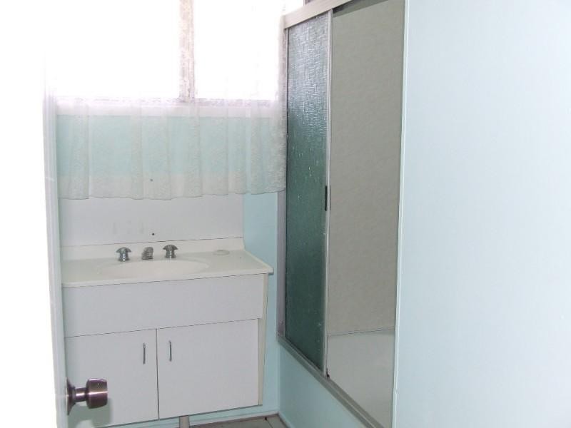 5 Becker Street, Moura QLD 4718