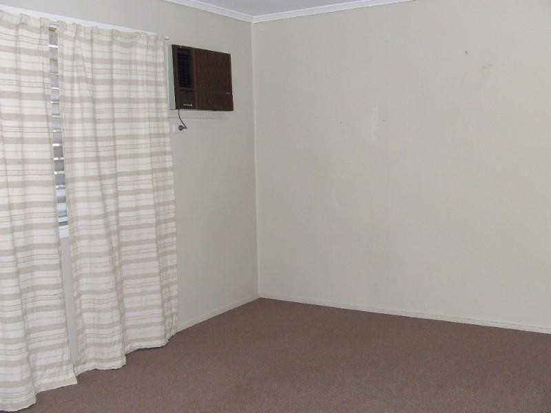 5 Becker Street, Moura QLD 4718