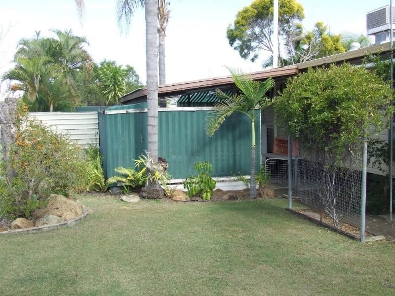 55 Nott Street, Moura QLD 4718
