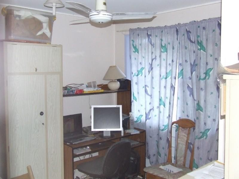 55 Nott Street, Moura QLD 4718