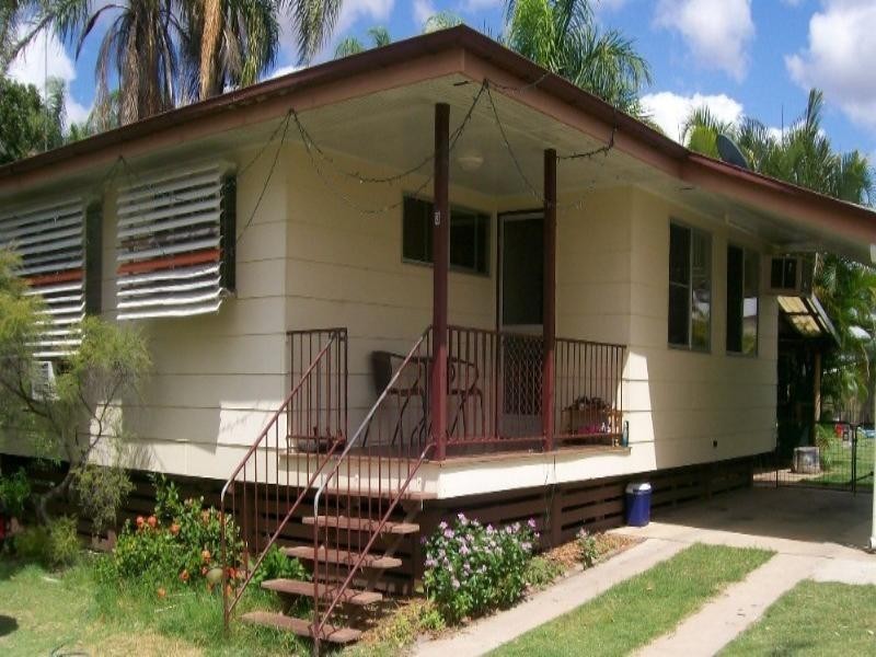 3 Lederhose Street, Moura QLD 4718
