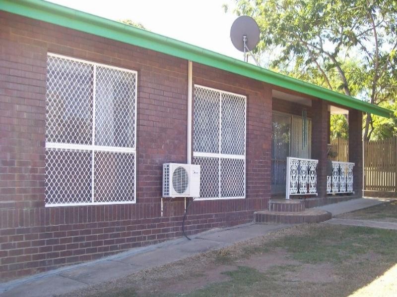 39 Dawson Highway, Moura QLD 4718