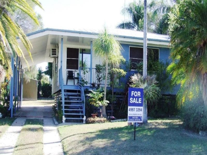 17 Mcdowell Street, Moura QLD 4718