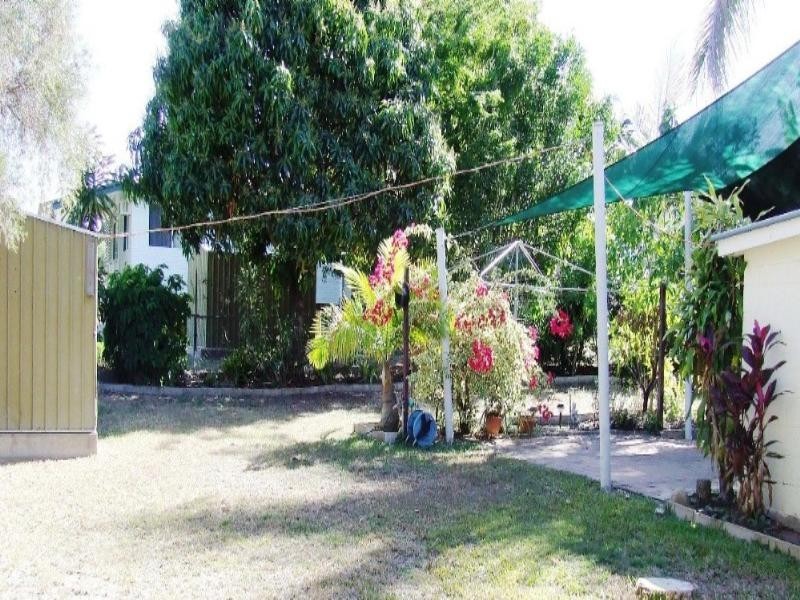 17 Mcdowell Street, Moura QLD 4718