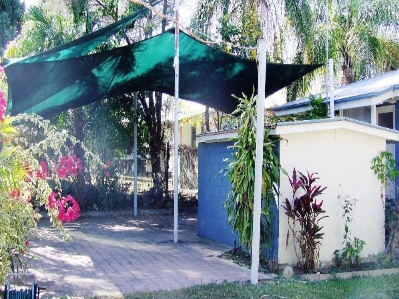 17 Mcdowell Street, Moura QLD 4718