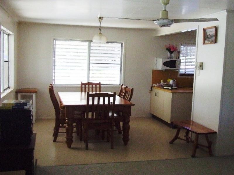 17 Mcdowell Street, Moura QLD 4718