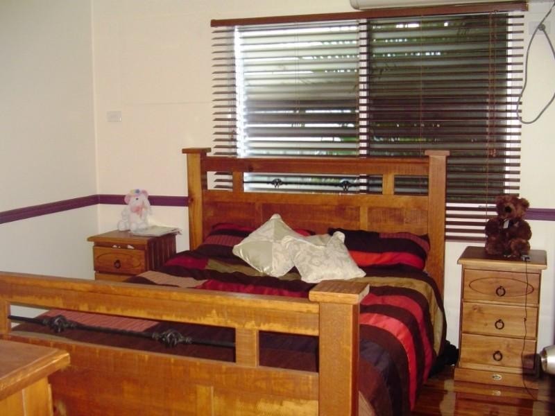 20 Stephenson Street, Moura QLD 4718