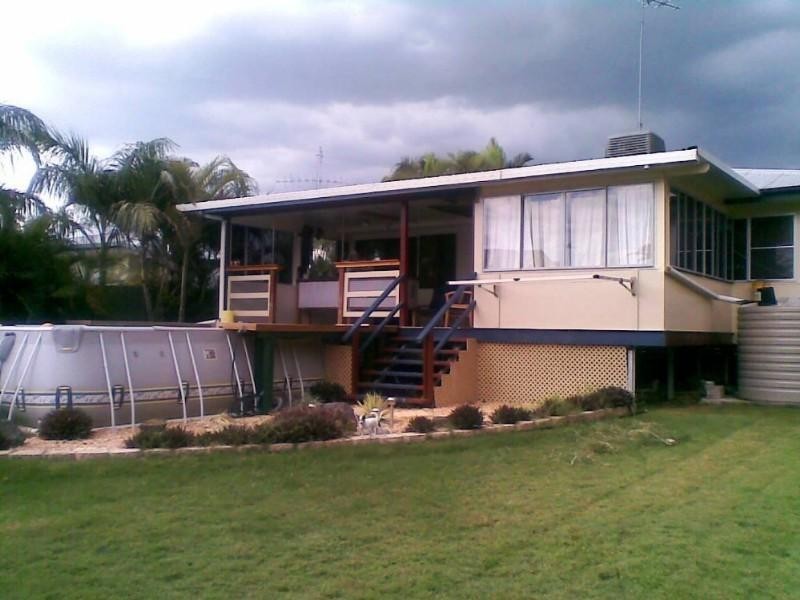 20 Stephenson Street, Moura QLD 4718