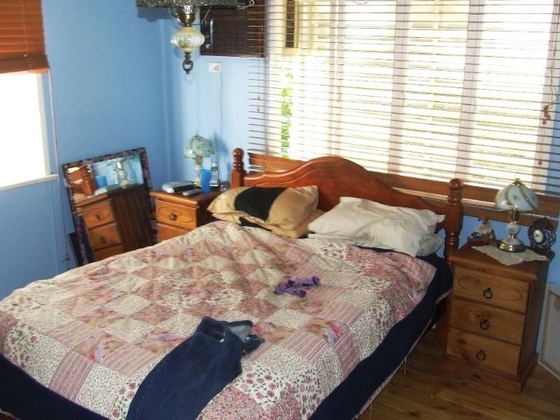 35 Mcarthur Street, Moura QLD 4718