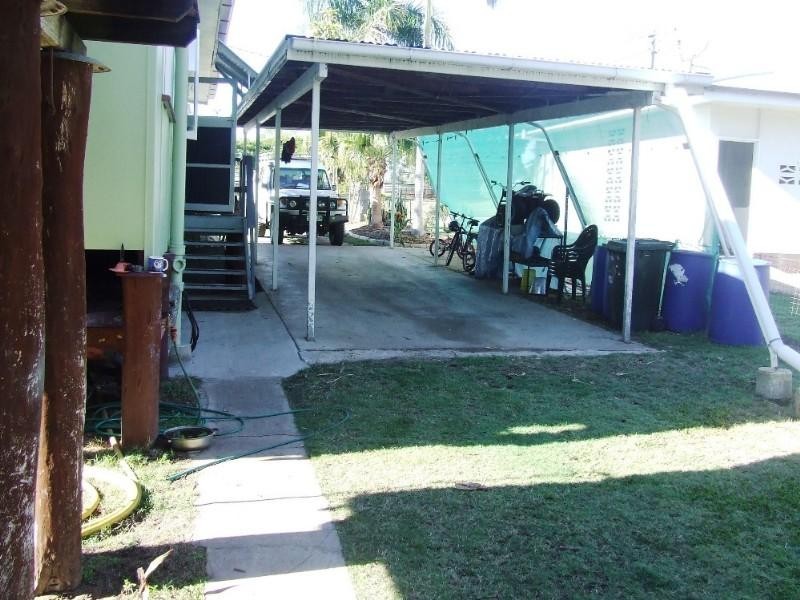 35 Mcarthur Street, Moura QLD 4718