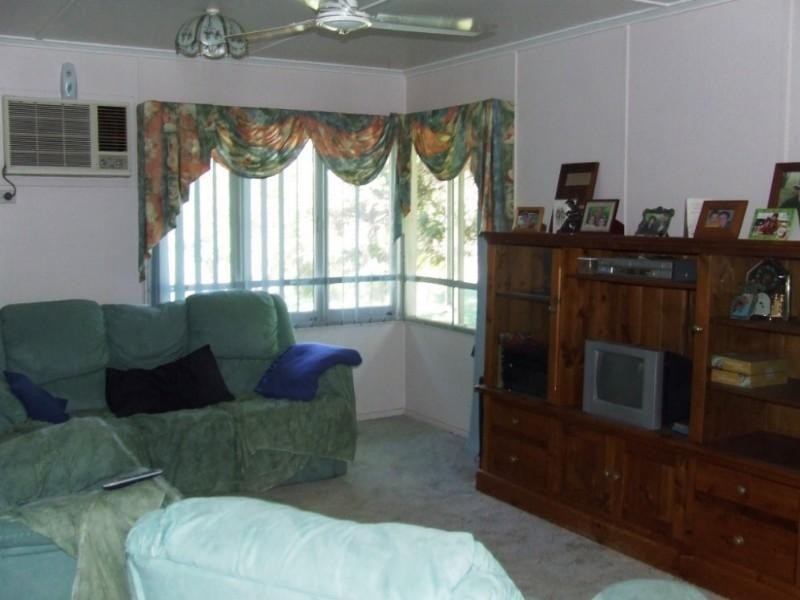 7 Misfeld Street, Moura QLD 4718