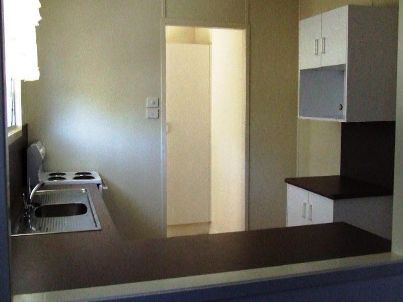 49 Davey Street, Moura QLD 4718
