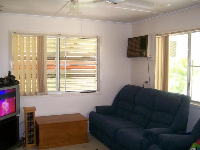 3 Lederhose Street, Moura QLD 4718