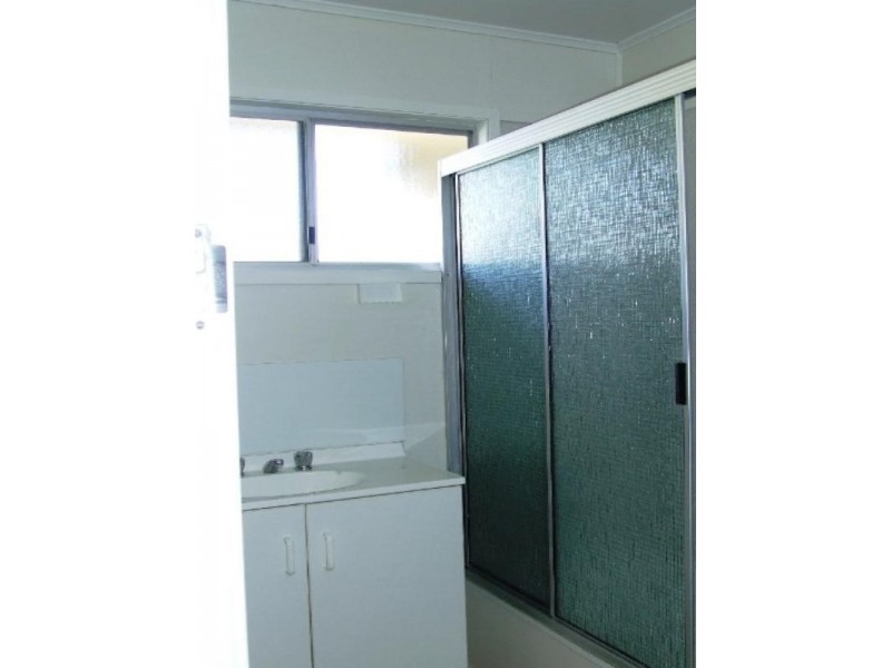 16 Stephenson Street, Moura QLD 4718