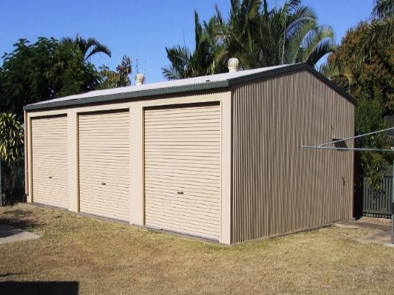 16 Stephenson Street, Moura QLD 4718