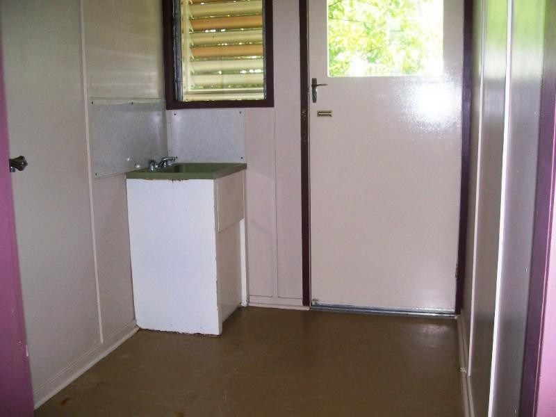 7 Hamilton Street, Moura QLD 4718