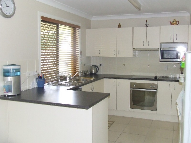13 McArthur, Moura QLD 4718