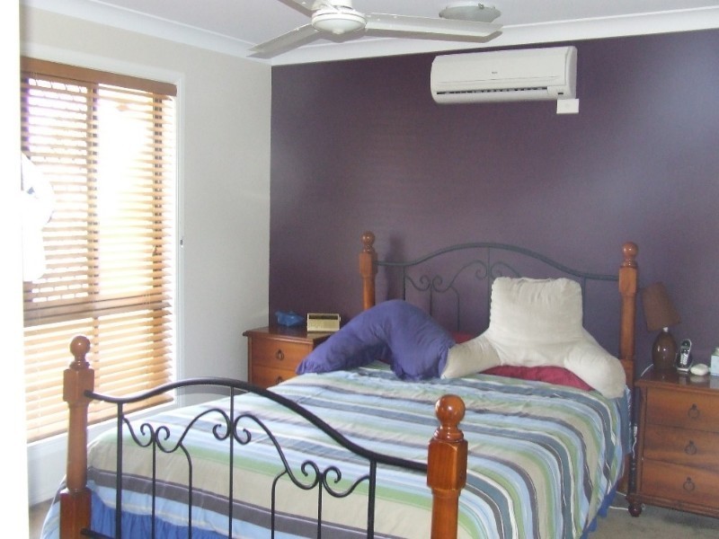 13 McArthur, Moura QLD 4718