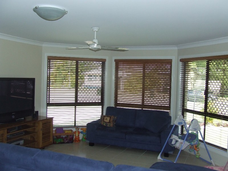 13 McArthur, Moura QLD 4718