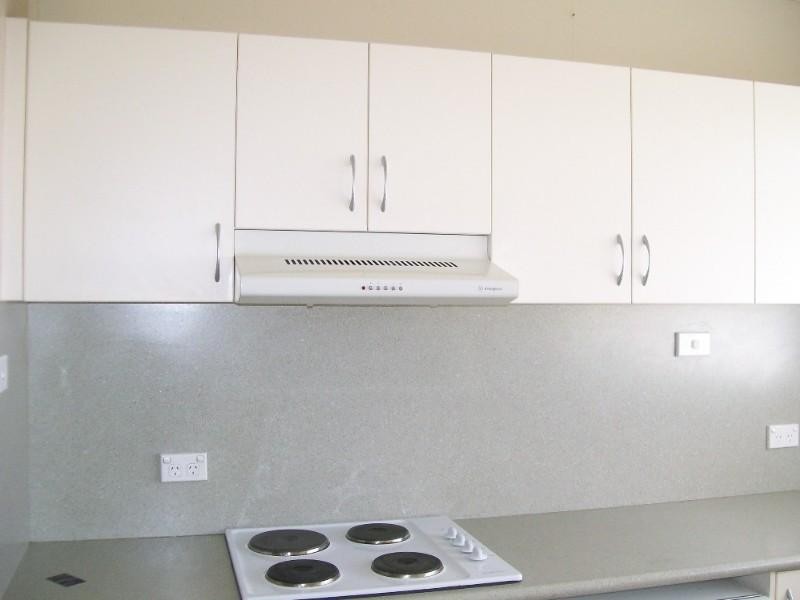 27 Young Street, Moura QLD 4718